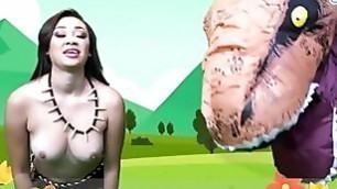 Camsoda- Cave Girl Sucking Strapon On Dinosaur - Madi Laine