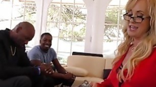 Cougar Brandi Love&#'s Meeting Turns Into Interracial Threesome