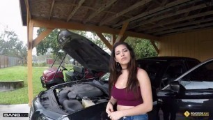 BangRoadSide Gabriela Lopez Big Tits Beauty Gets A Free Repair After Fucking The Mechanic
