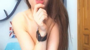 Expressive Teen Brunette Show Off And Performed Sexiness Live